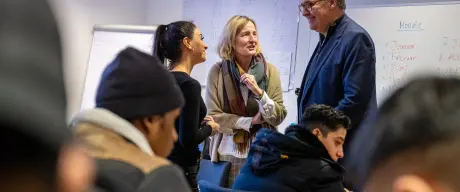 Oberbürgermeister Thomas Westphal und Kinder- und Jugenddezernentin Monika Nienaber-Willaredt im Gespräch.