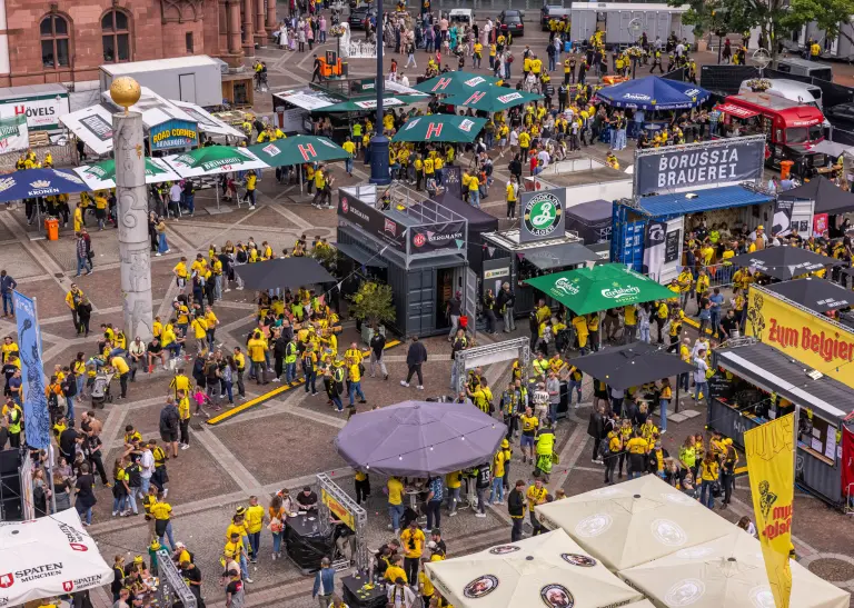 Auf dem Friedensplatz findet das Bierfestival statt