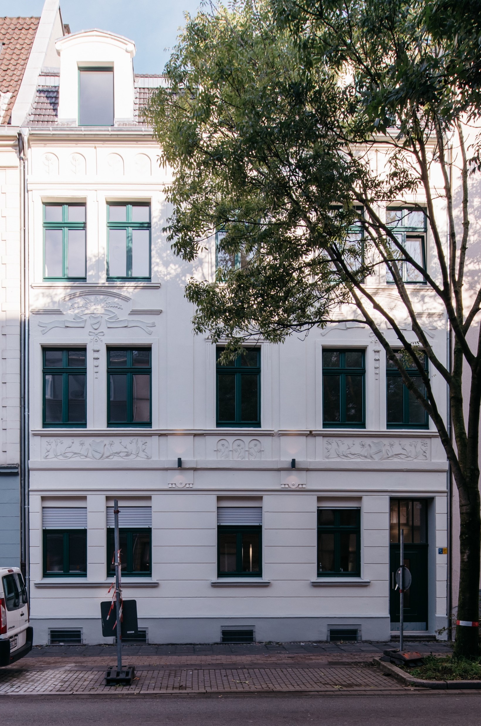 Das Haus am Borsigplatz 12 nach der Sanierung.