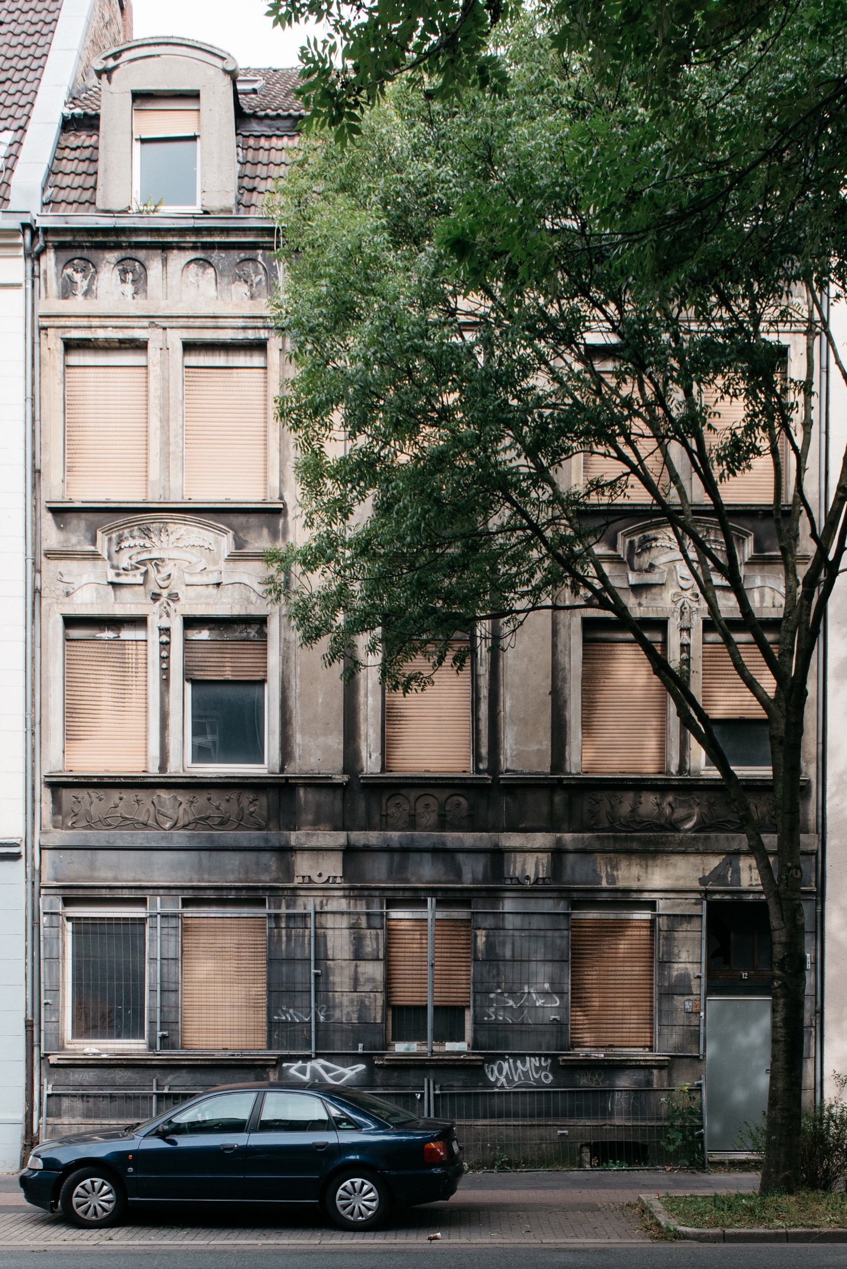 Das Wohnhaus an der Brackeler Straße 12 vor der Sanierung.