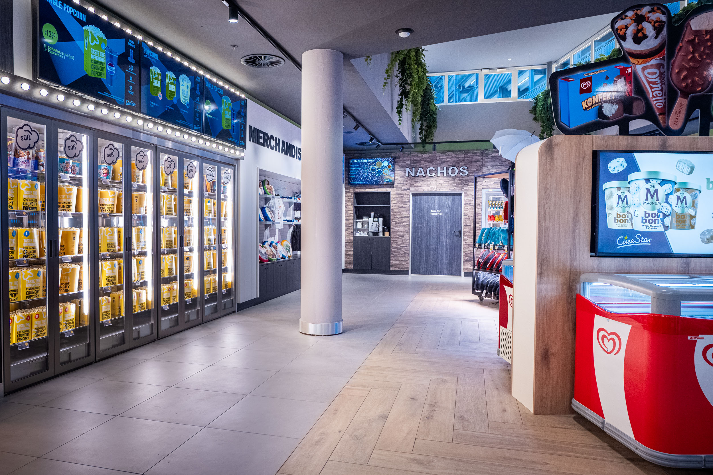 Der Marketplace im Foyer.