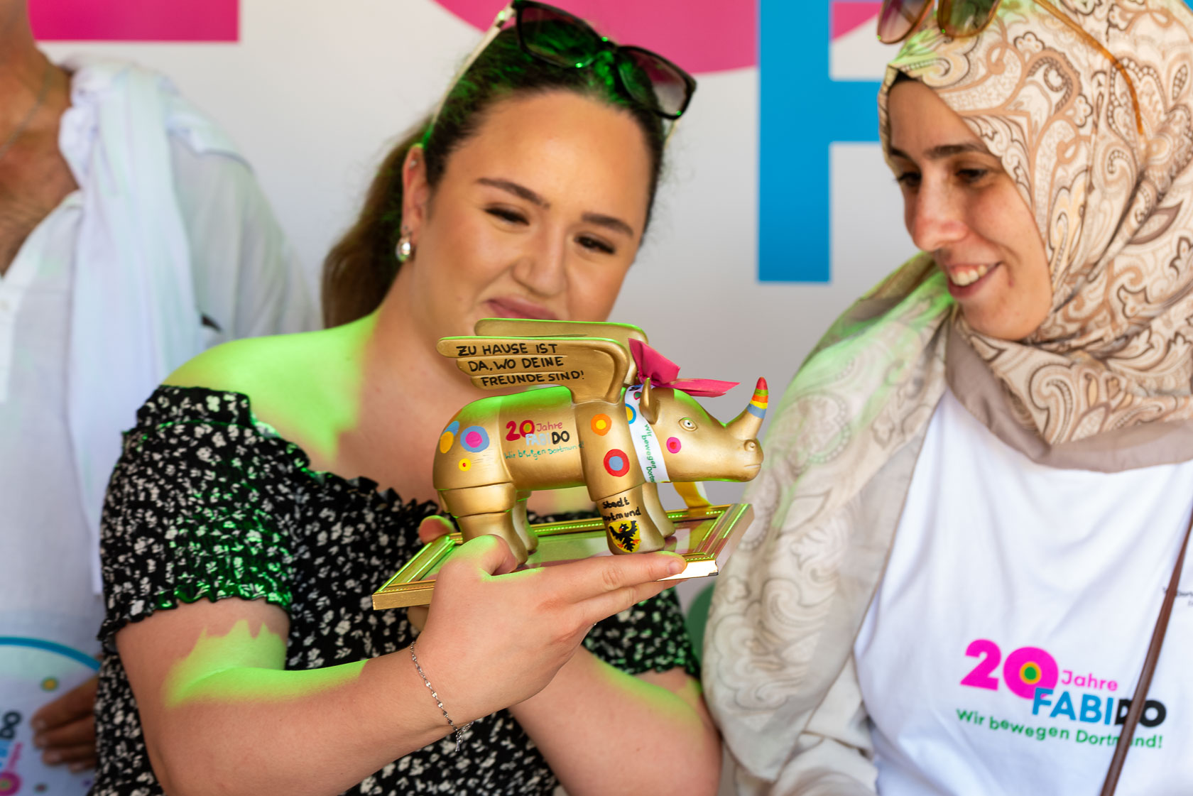 Ein FABIDO- Rhino in „gold“ gab es für die Kita Jubiliare zur Erinnerung an diesen schönen Tag!
