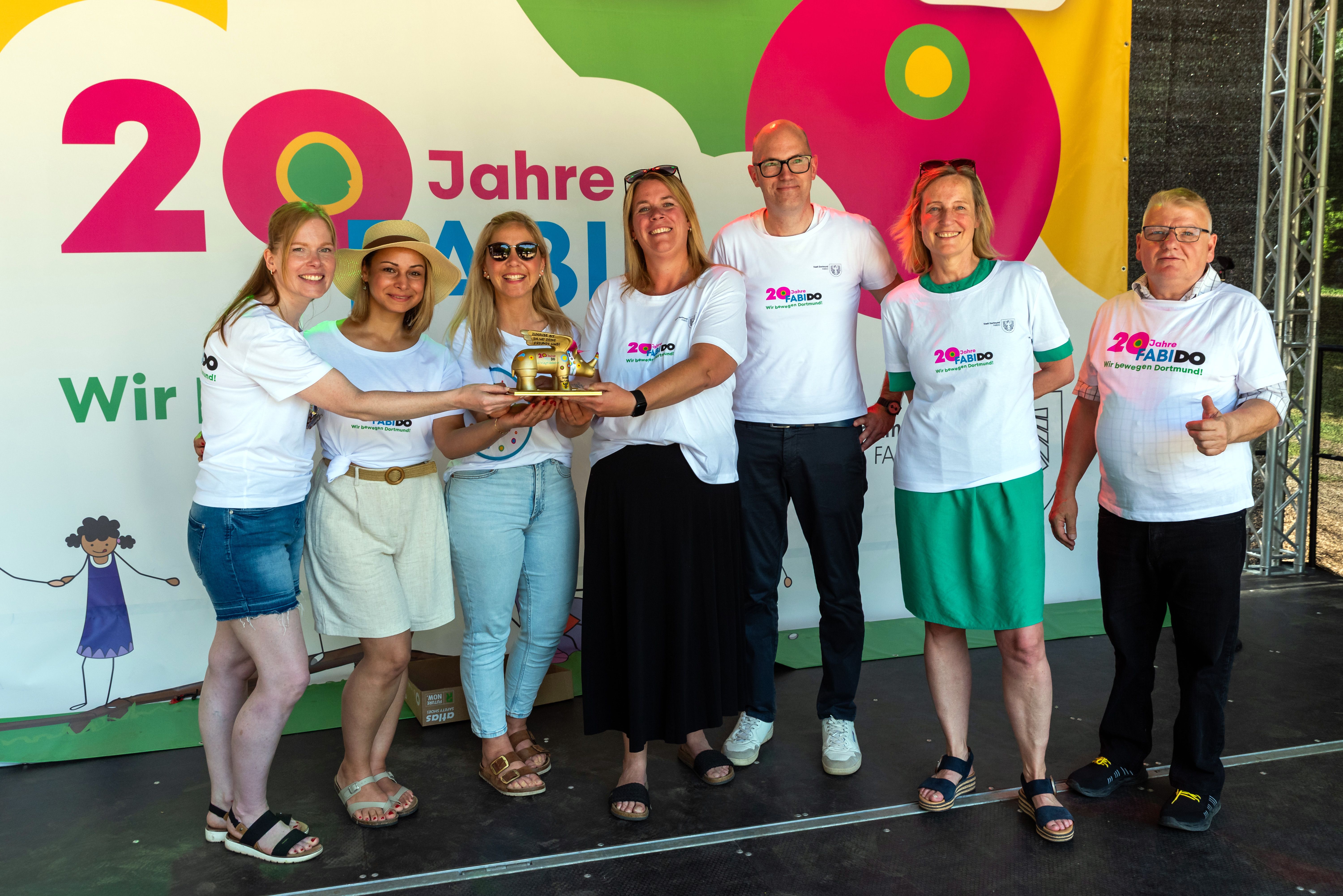 25 Jahre Kita Rotbuchenweg wurden auf der Bühne gewürdigt.