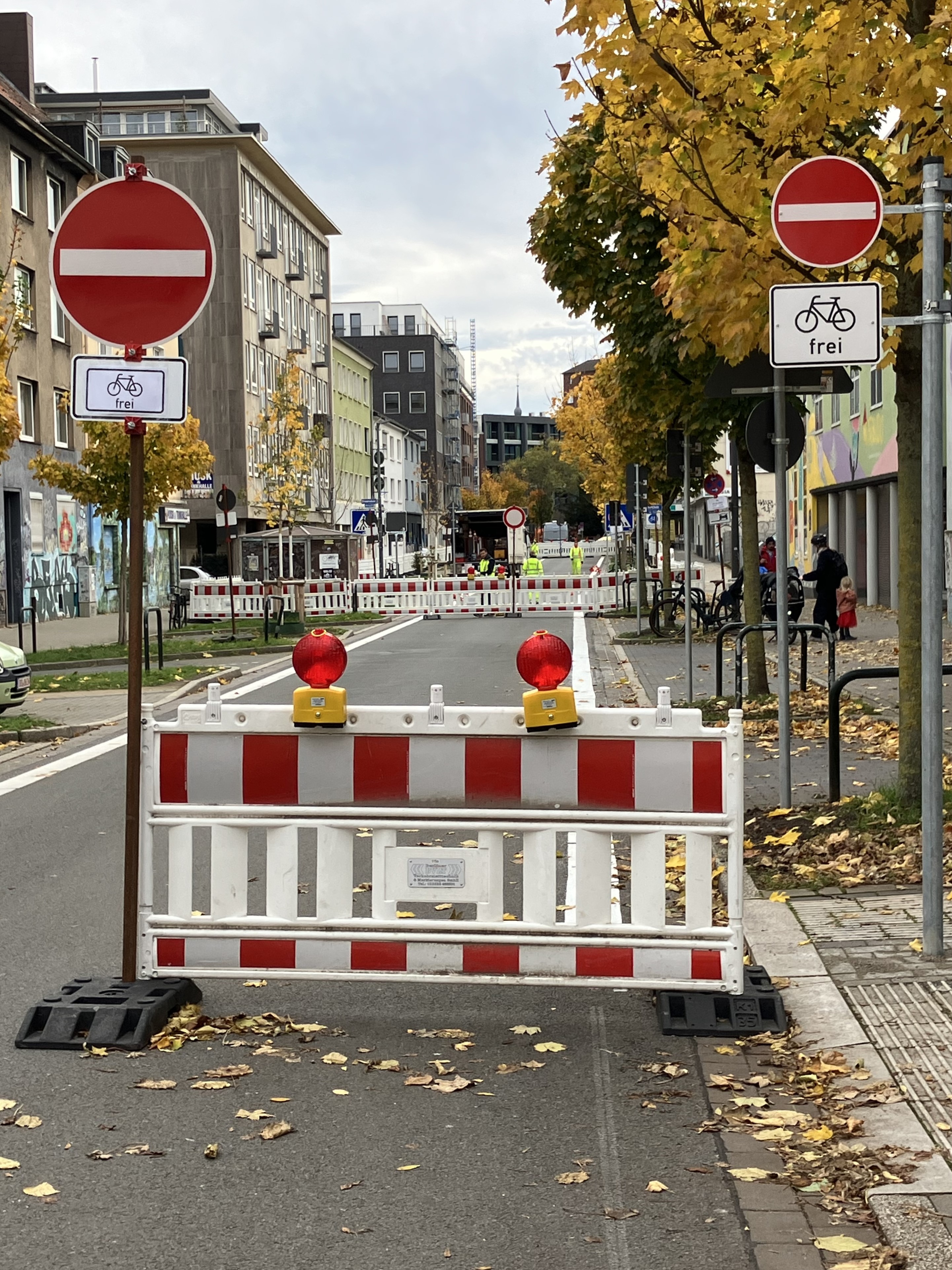 Hinweis Durchfahrt verboten "Lange Straße"